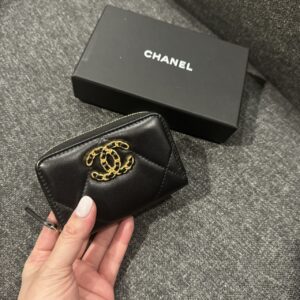 19系列 羊皮ㄇ型拉鍊卡片零錢包 黑