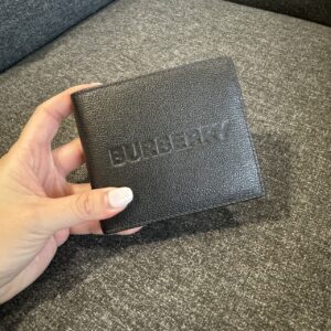 牛皮荔枝壓紋大LOGO 8卡短夾 黑
