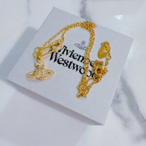 超人氣別針🧷土星項鍊 金