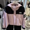 THE NORTH FACE  WHITE LABEL 白標系列 VAIDEN防水防風外套 NJ2HQ80L 粉：圖片 3
