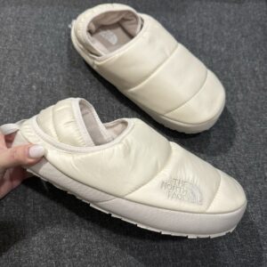THE NORTH FACE  韓國超人氣 蓬蓬懶人穆勒鞋 白