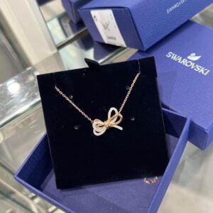 SWAROVSKI 施華洛世奇 玫瑰金拼接精緻蝴蝶結水晶鎖骨鍊