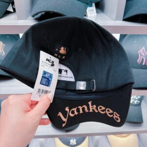 MLB 超人氣質感滾邊棒球帽 NY 黑金