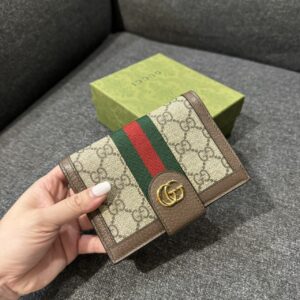 OPHIDIA系列  釦子護照夾