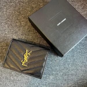 魚子醬牛皮對開短夾 黑金