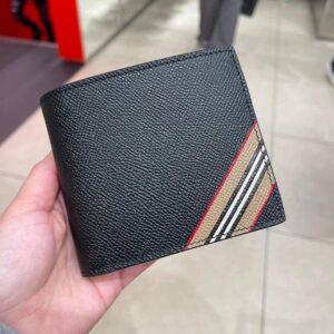 防刮牛皮側邊斜線條紋 8卡短夾 黑