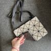 ISSEY MIYAKE 4X3斜背包 拼接灰白：圖片 3