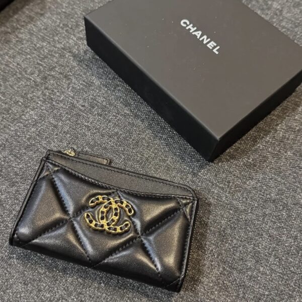 CHANEL 19  L拉鍊卡片零錢夾 羊皮黑金：圖片 4