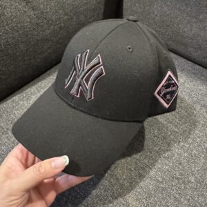 MLB 超人氣質感滾邊棒球帽 NY 黑粉
