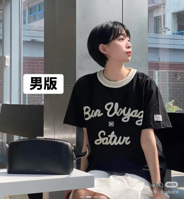 SATUR 針織領法式立體LOGO短TEE：圖片 10