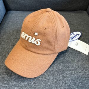 Store 146 emis 冬日溫暖感棒球帽 駝