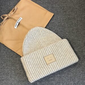 Store 45 ACNE STUDIOS 經典方塊臉臉毛帽 米灰
