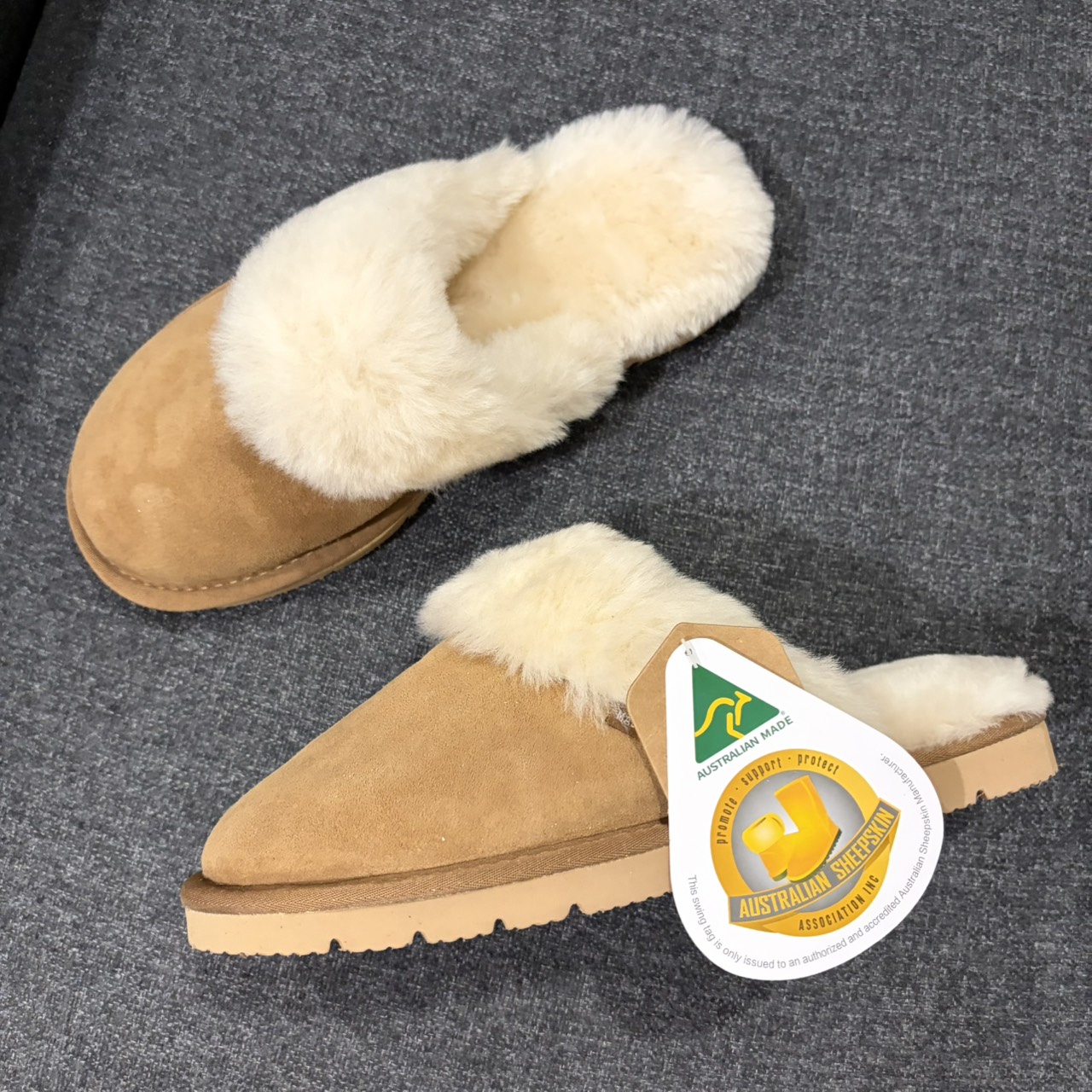 澳洲知名雪靴品牌 JUMBO UGG 毛毛拖鞋 栗子色 歐碼38 2 澳洲知名雪靴品牌 JUMBO UGG 毛毛拖鞋 栗子色 歐碼38:圖片 2
