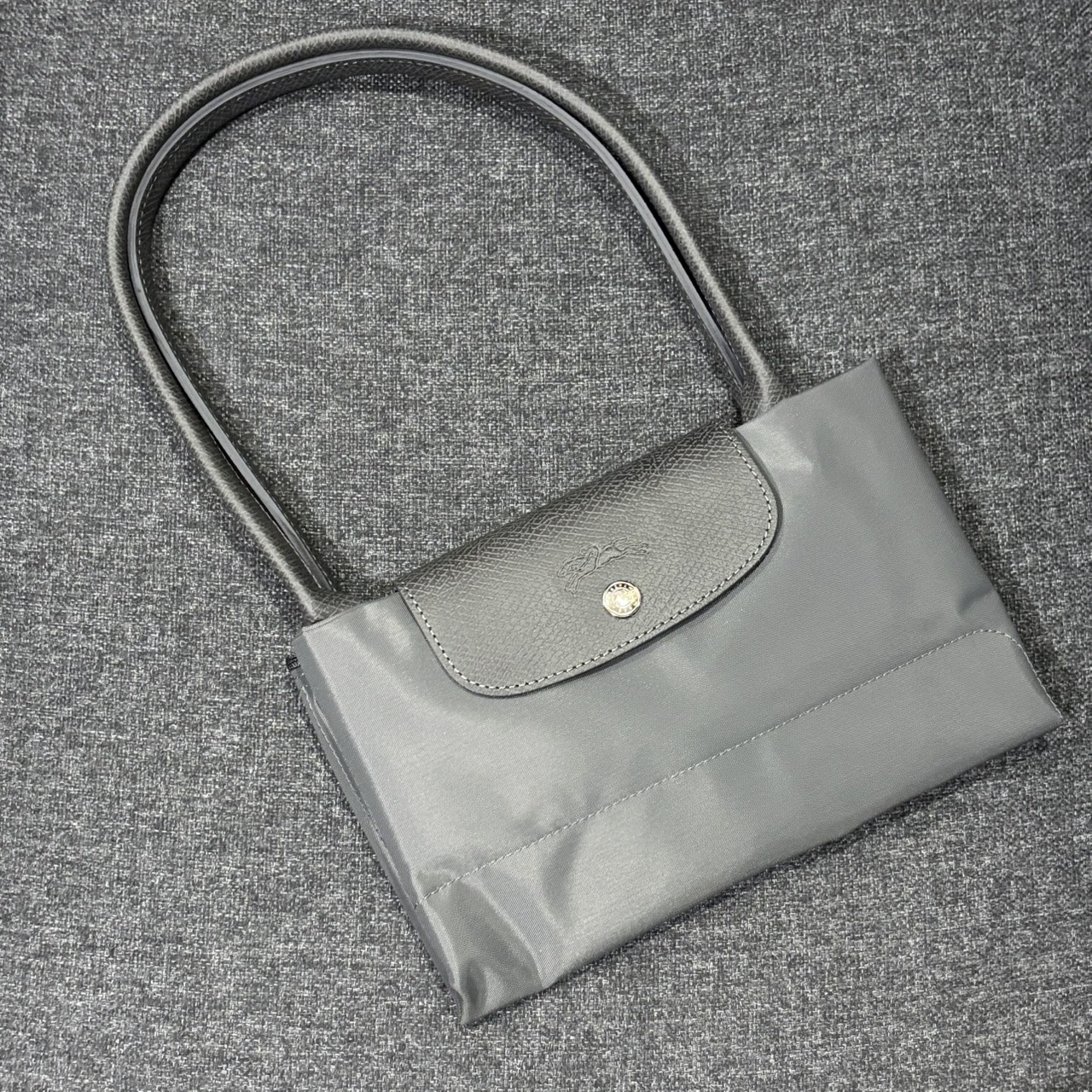 LE PLIAGE GREEN 系列 刺繡LOGO尼龍 長 L 可可棕 朝鮮薊色 石墨灰 4 LE PLIAGE GREEN 系列 刺繡LOGO尼龍 長 L 可可棕 朝鮮薊色 石墨灰:圖片 4