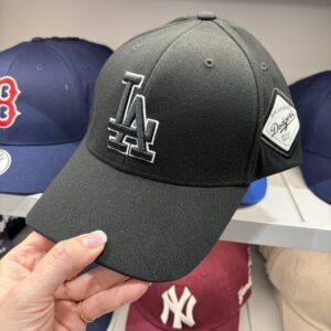 Store 388 MLB 超人氣質感滾邊棒球帽 LA黑白