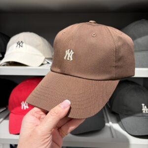 Store 384 MLB 低調mini LOGO棒球帽 NY 巧克力