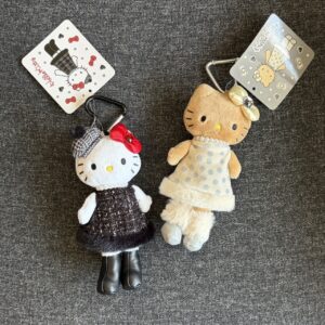 Store 177 HELLO KITTY 白KITTY長腿吊飾 貝蕾帽黑 蘿莉黑 蘿莉桃