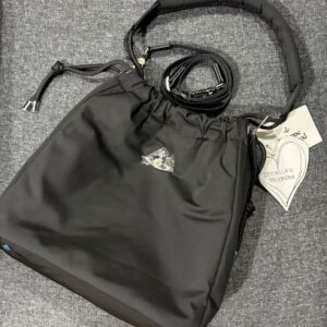 Store 963 經典土星🪐尼龍大水桶包 黑