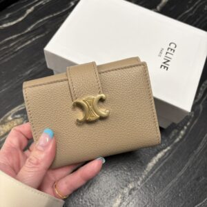 Store 1068 荔枝牛皮凱旋門釦子短夾 奶茶米金