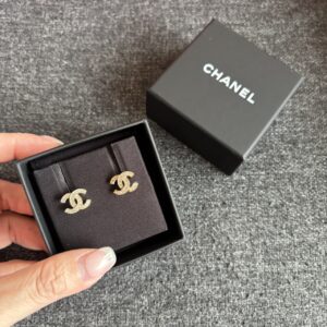 Store 1000 經典水鑽mini LOGO耳環 金