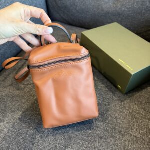 XTRA系列 牛皮薯條手機斜背包 白蘭地
